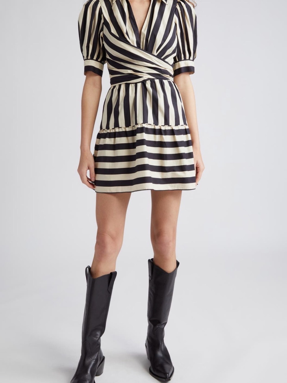 FARM Rio Mixed Stripes Short Sleeve Bow Mini Dress (white/cream & black stripe)